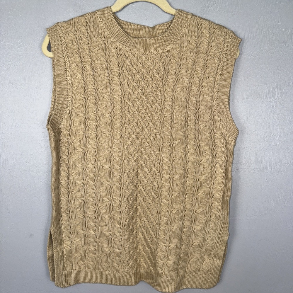 Moon & Madison Sweater Women's Small Sleeveless Cable Knitted Crew Neck